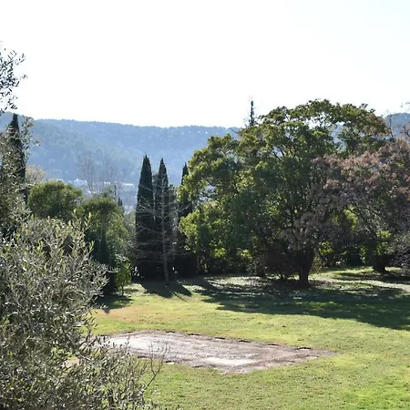Lumineux Deux Pieces En Rez De Jardin شقة Hyères